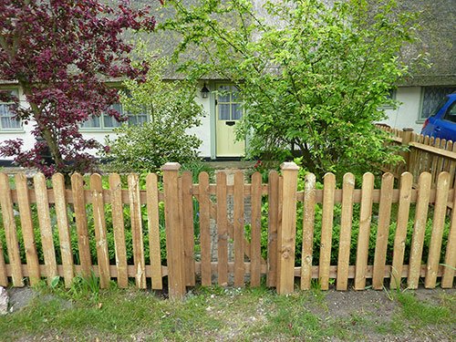 Timber Palisade Picket Domestic Fencing - Fowler Fencing